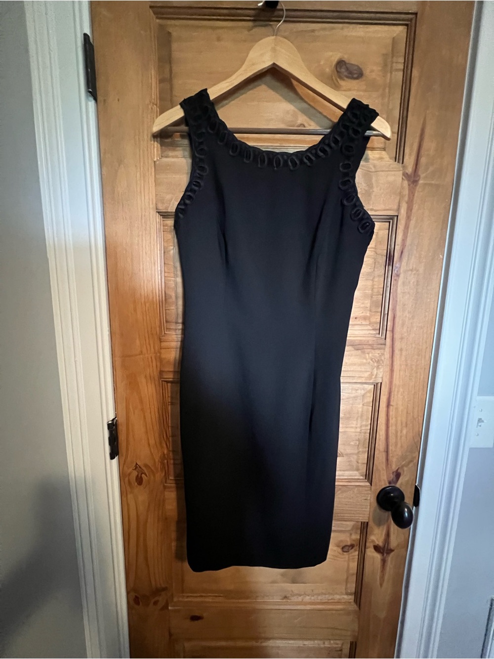 Classic Black Sleeveless Sheath Dress